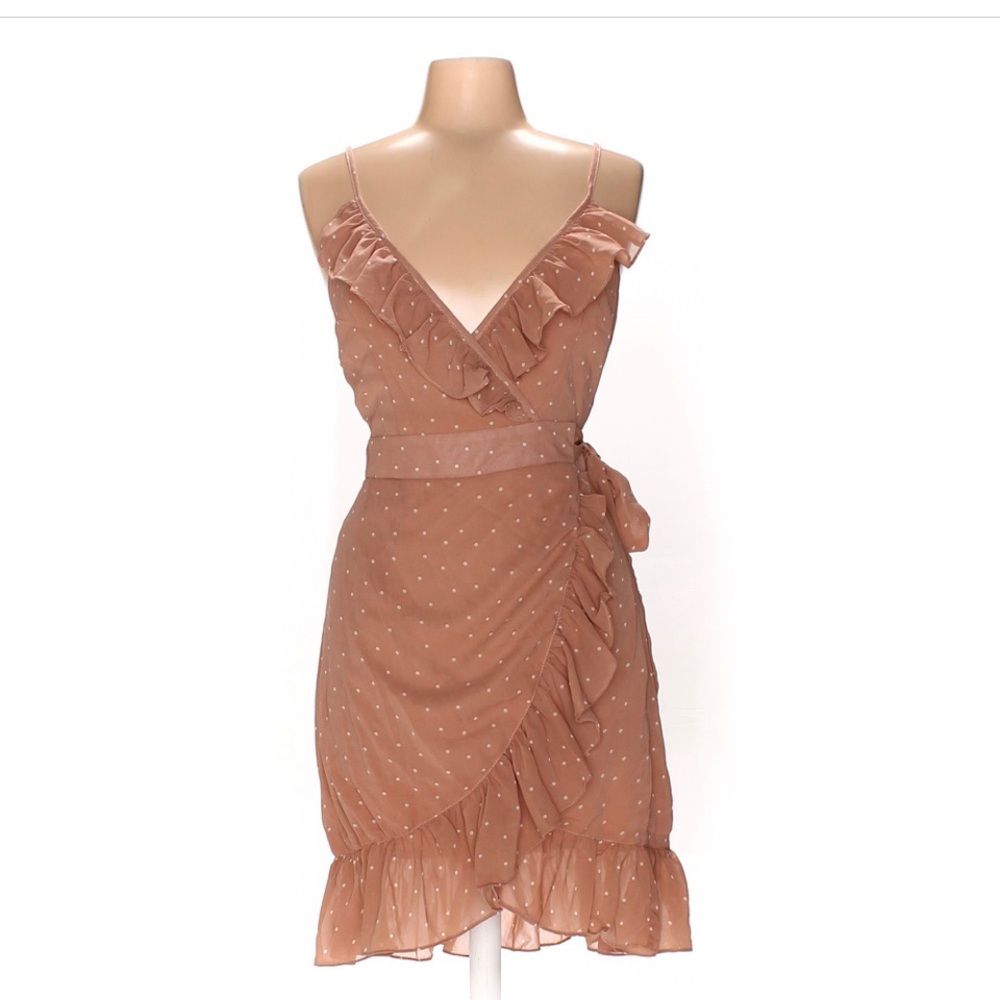 NWT Boohoo Wrap Dress - 4